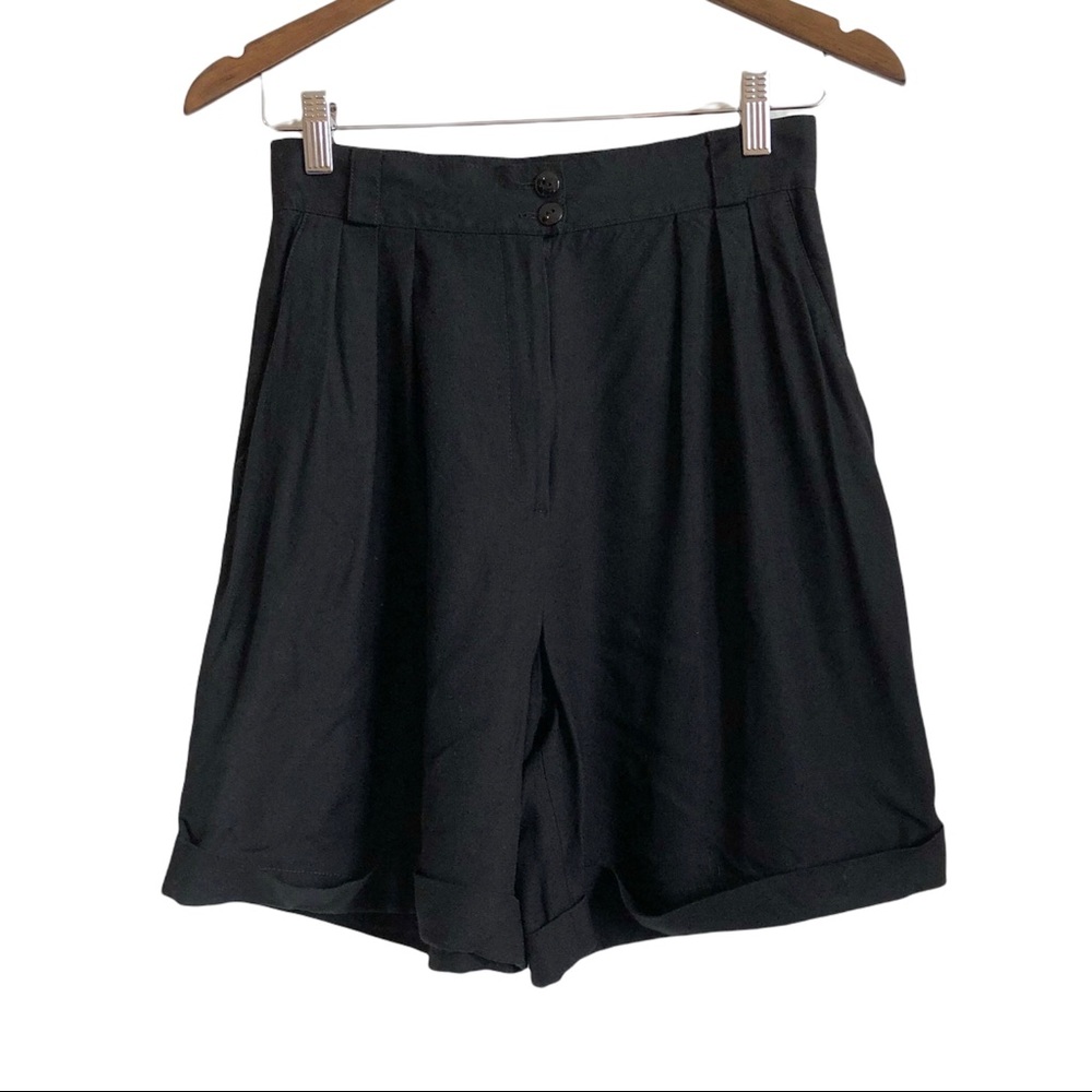 JONES NEW YORK Vintage High Waist Soft Flowy Pleated Short Shorts Black
